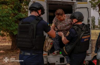 На Донеччині розширили зону примусової евакуації дітей: під загрозою понад сто малюків