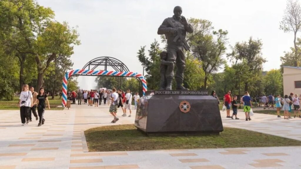 Вибухи, авіакатастрофи та міфи “руської весни”: розмова з Андрієм Зайцевим про історію та ідентичність Луганщини