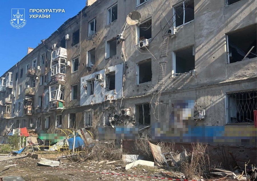 Окупанти скинули кілька 250-кілограмових бомб на Краматорськ. Постраждали десять мирних жителів