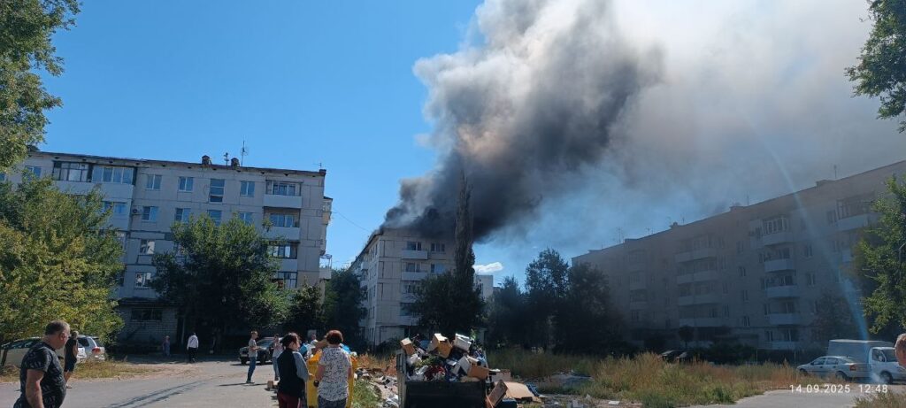 В Сіверськодонецьку горів дах будинку