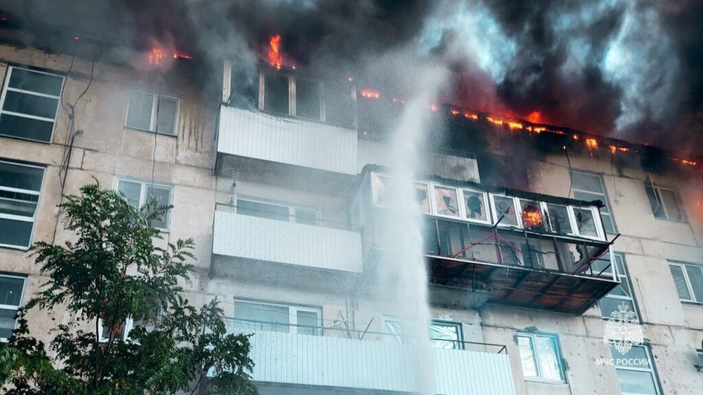 В Сіверськодонецьку горів дах будинку