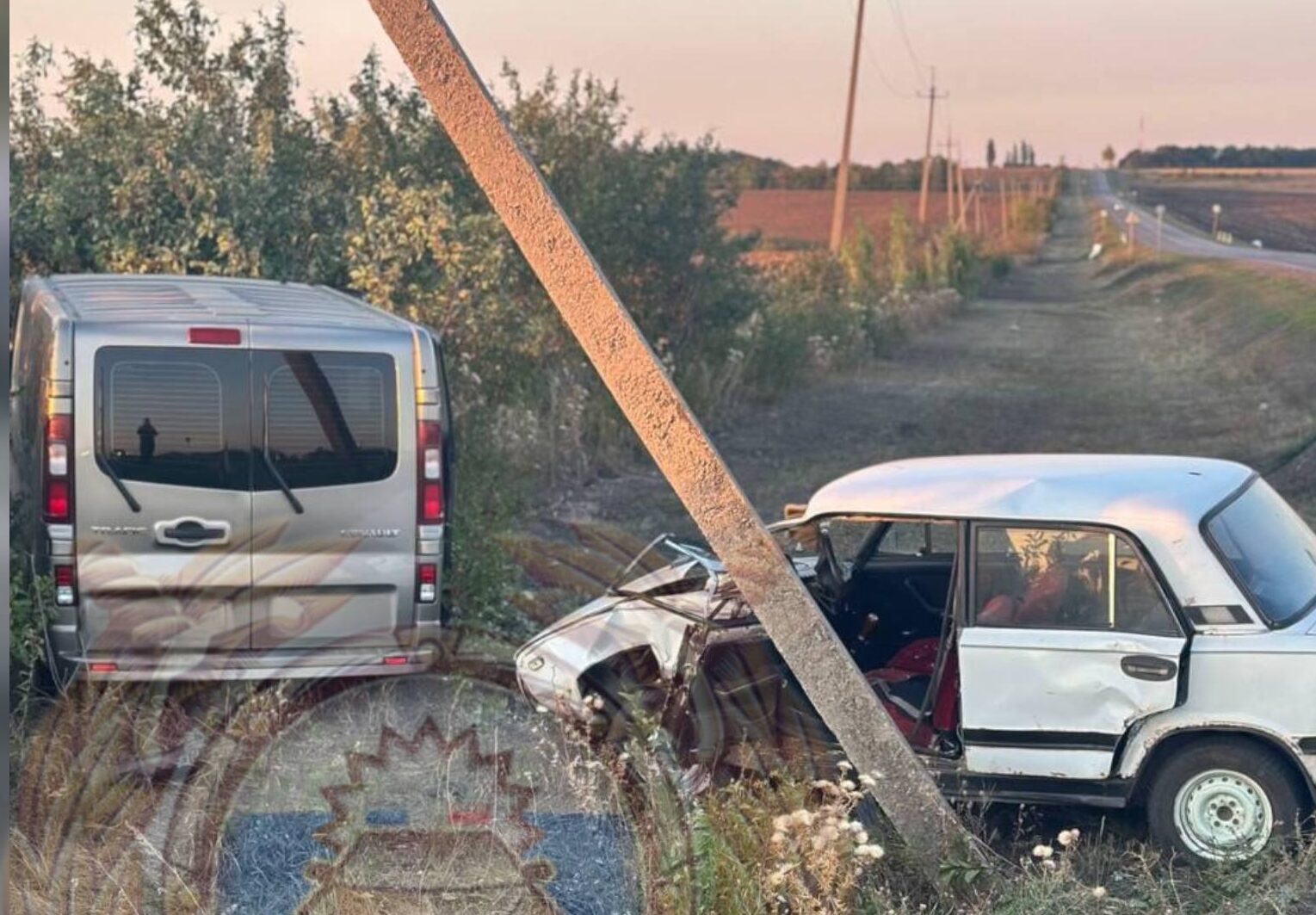 На Марківщині зіткнулись легковик та мікроавтобус: внаслідок ДТП дев&#8217;ять людей постраждали