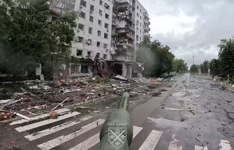 Військові показали, як з висоти пташиного польоту виглядає Покровськ