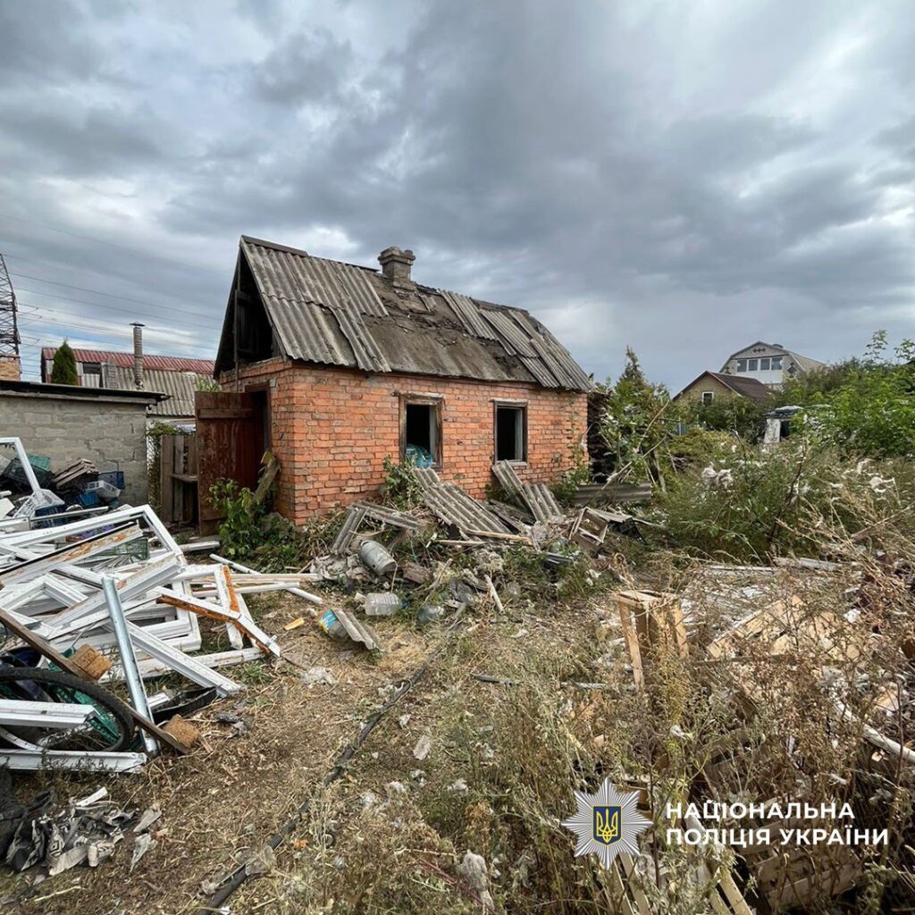Майже дві тисячі ударів завдали росіяни по населеним пунктам Донеччини за добу: є загиблі та поранені