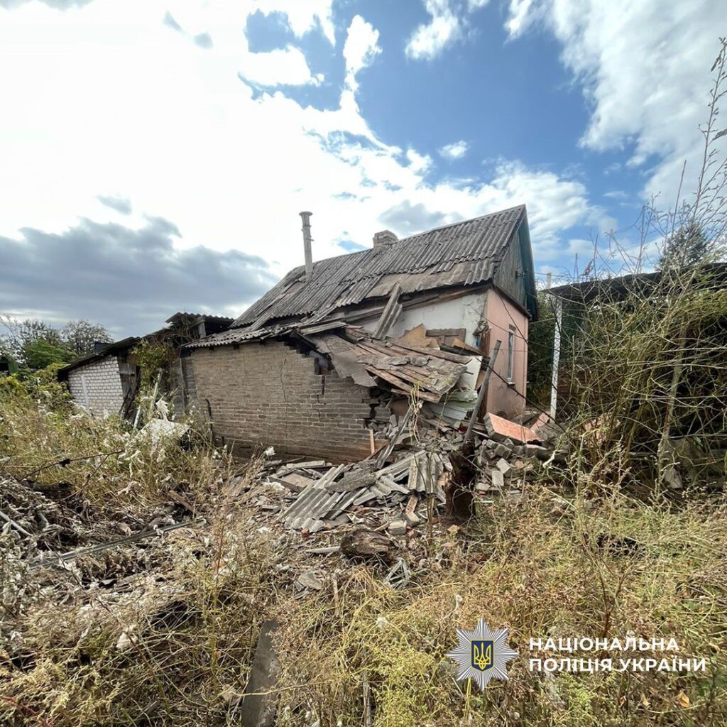 Майже дві тисячі ударів завдали росіяни по населеним пунктам Донеччини за добу: є загиблі та поранені
