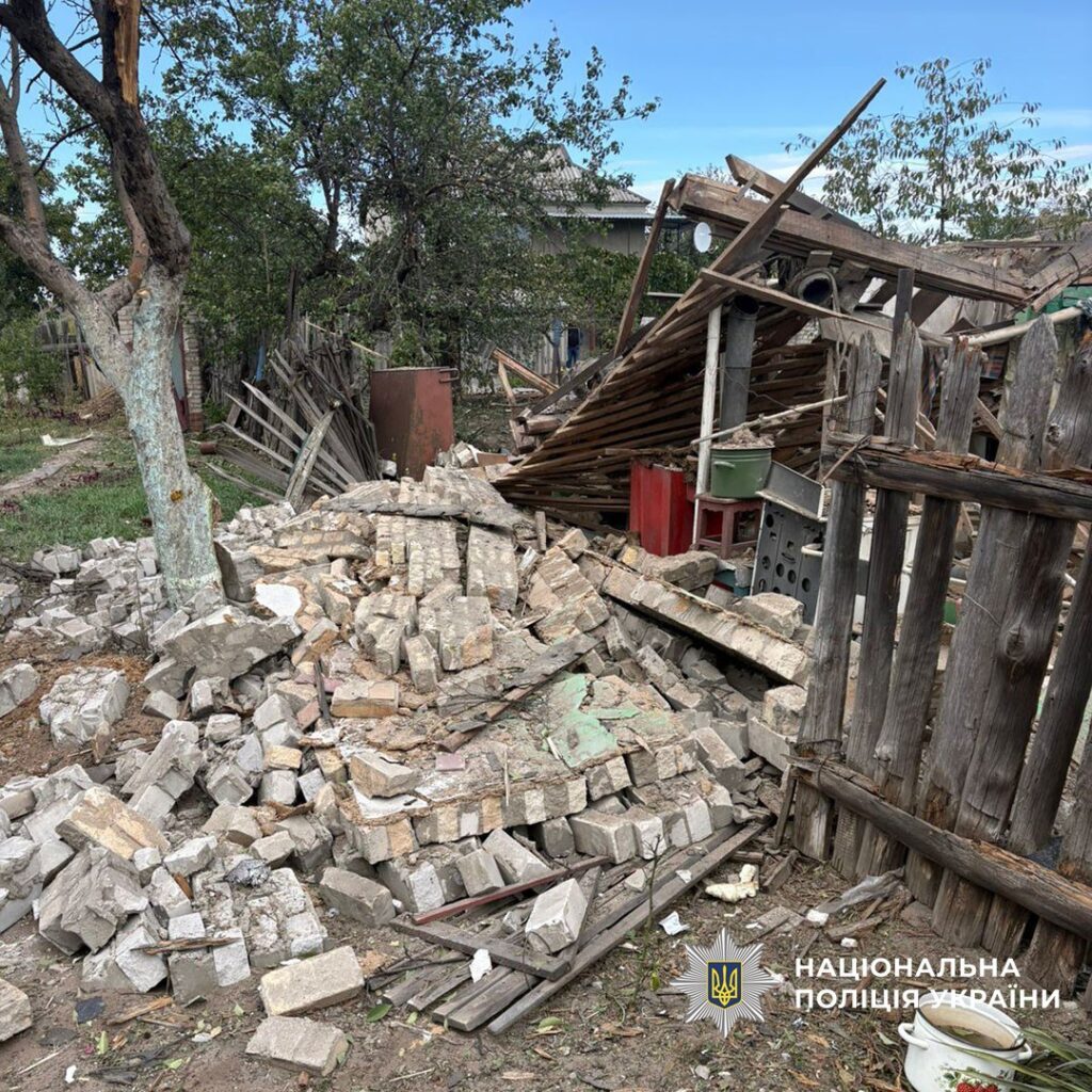 Майже дві тисячі ударів завдали росіяни по населеним пунктам Донеччини за добу: є загиблі та поранені