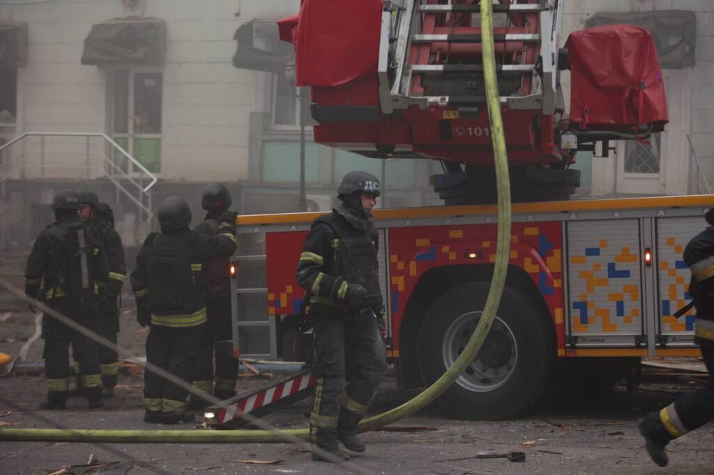 У Дніпрі внаслідок ворожої атаки є загиблий, а кількість поранених зросла до 15