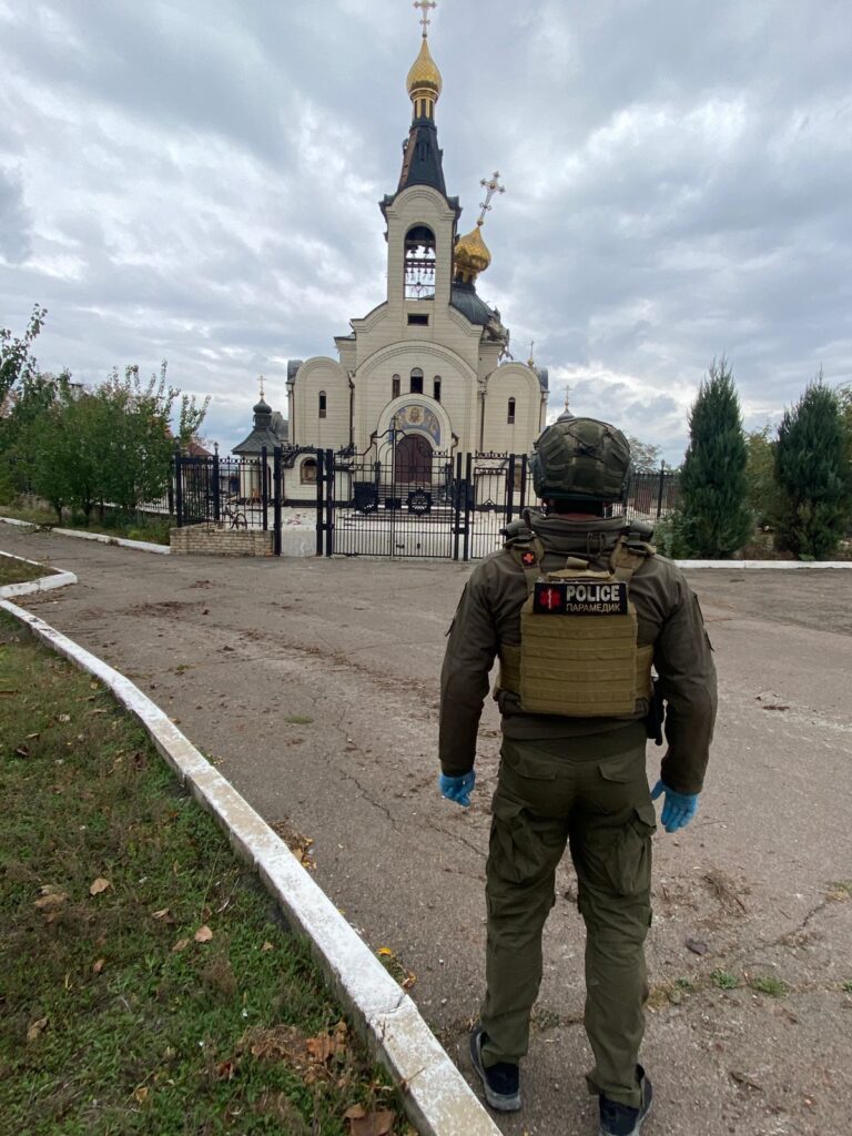 Окупанти вдарили авіабомбами по храму у Костянтинівці: є загиблі