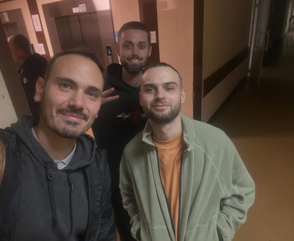 Неподалік лінії фронту дрон “Ланцет” атакував журналістів видання Welt: військовий, який був з ними, загинув