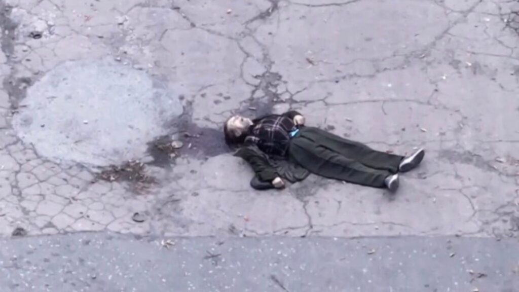 Росіяни розстріляли цивільних біля вокзалу у Покровську — одну дівчину вдалося врятувати