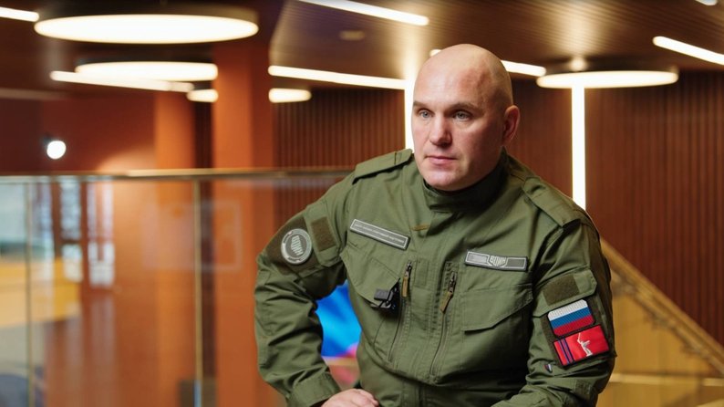 Російські офіцери зайнялися військовим вишколом українських підлітків в окупації