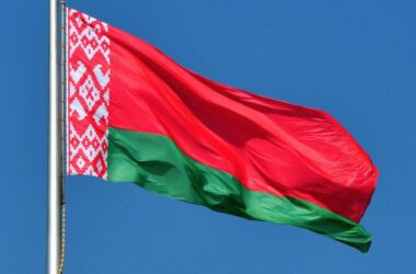 У “ЛНР” заявили, що купують у Білорусі велосипеди, килими та газовану воду. Туди продають тканини та метали