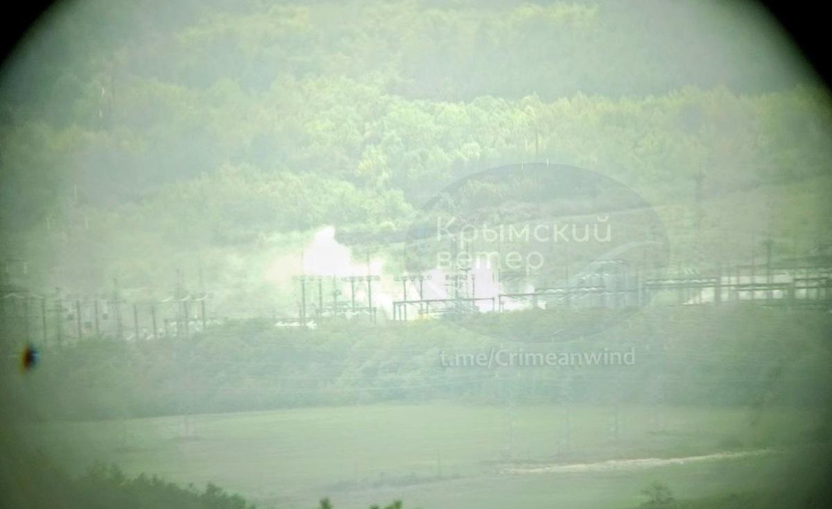 Не тільки нафтоналивний термінал. Вночі в Криму було уражено три об’єкти окупантів, — OSINT