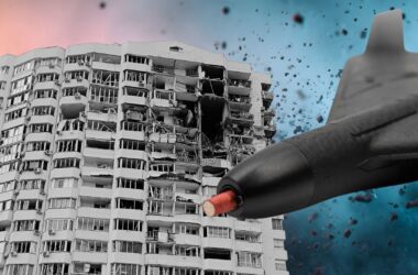 На Ozon продають іграшкові “Шахеди” для дітей: в “дорослу” версію можна вставити пітарду