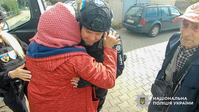 З прикордоння Сумщини евакуювали дві літні родини