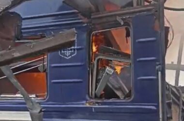 Росіяни атакували залізничний вокзал на Сумщині. Постраждалих — десятки