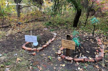 Константинівка під обстрілами: ховають під п’ятиповерхівками, готують їжу на вулиці