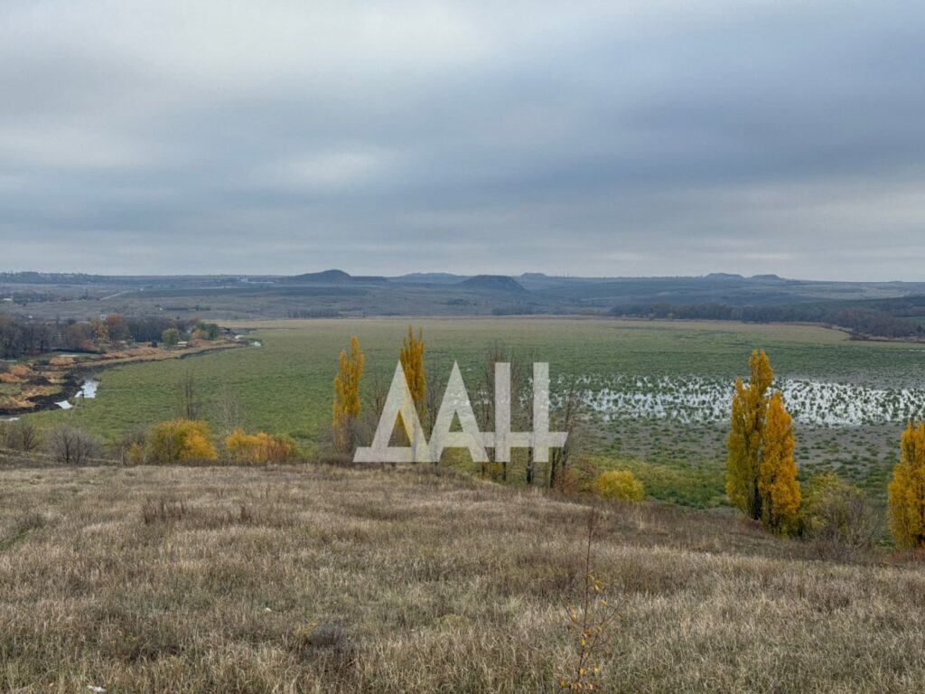 Вода повертається. На окупованій Донеччині показали Ханженківське водосховище