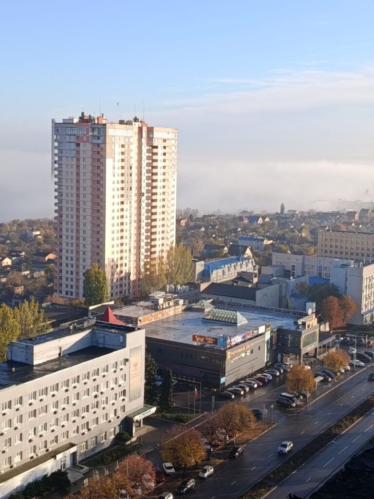 Луганськ з висоти. У мережі з’явилися кадри з даху однойменного готелю