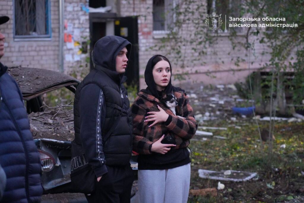 Вночі окупанти атакували Запоріжжя: з-під завалів дістали два тіла