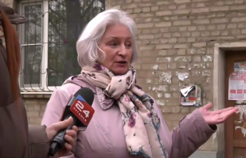 “Вода стояла у підвалі майже місяць”: жителі окупованого Луганська невдоволені станом під’їзду