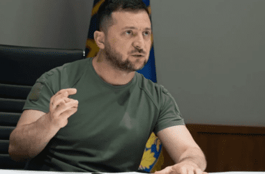 У разі згоди України на невигідне територіальне рішення інші питання вирішуватимуть без нашої участі, — Зеленський