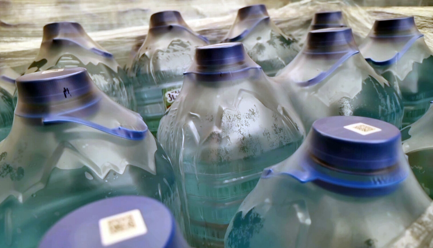 Росіяни похвалились, що сформували вже 120 “шкільних загонів” для доставки води на окупованій Донеччині