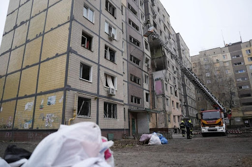 Журналістка розповіла, як ледь не загинула з донькою від удару “шахеда” по будинку у Дніпрі