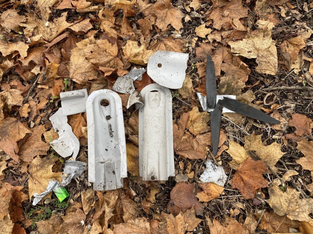 Окупанти намагались атакувати прапор України в Краматорську, але, їм це не вдалось: момент потрапив на відео