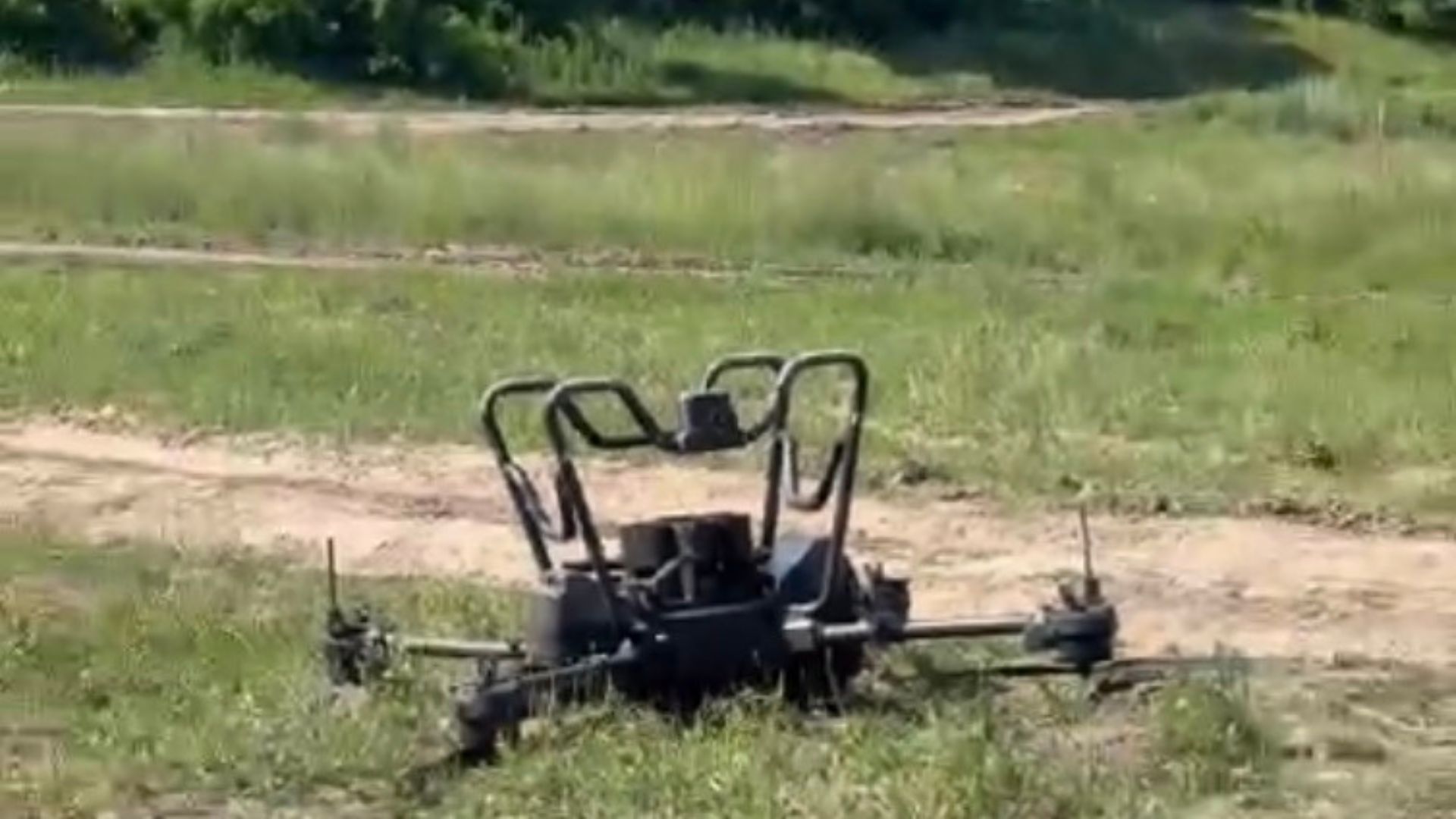 Росіяни провалили запуск аналога “Баби Яги”: з’явилося відео невдалої спроби підняти S80 у повітря