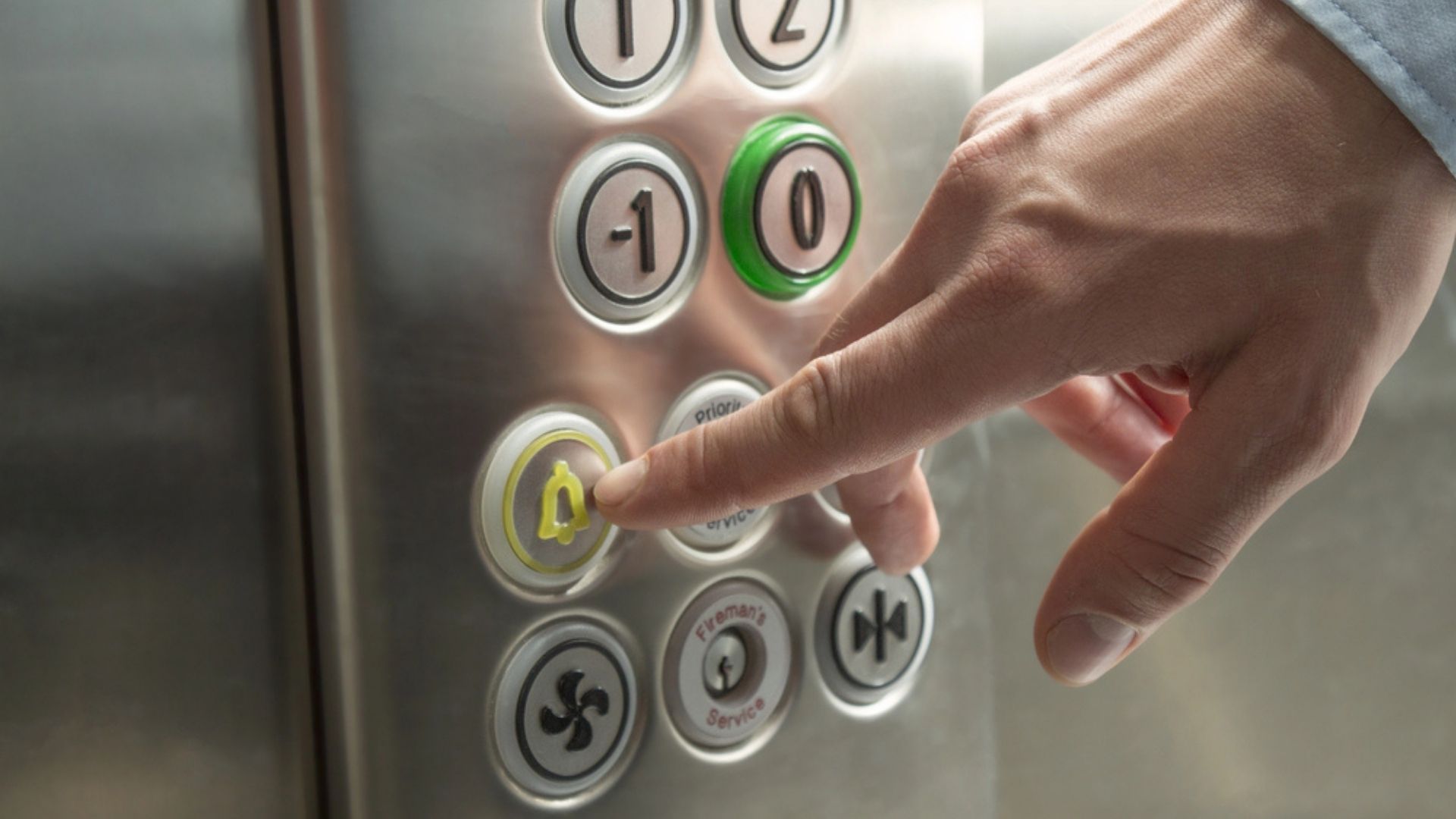 У Луганську в годину-пік будуть обмежувати роботу ліфтів