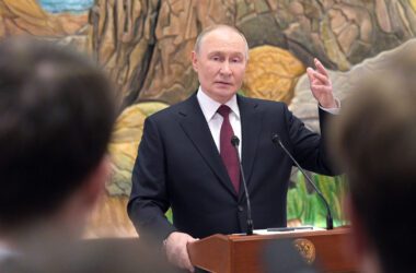 Путін заявив, що питання окупованих територій планує винести на переговори з США, а Україні запропонував “провести референдум”