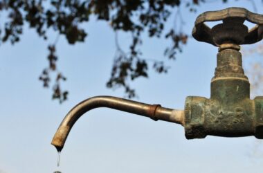 На Донеччині дві тисячі людей залишилися без світла і води через обстріли — відновлення неможливе