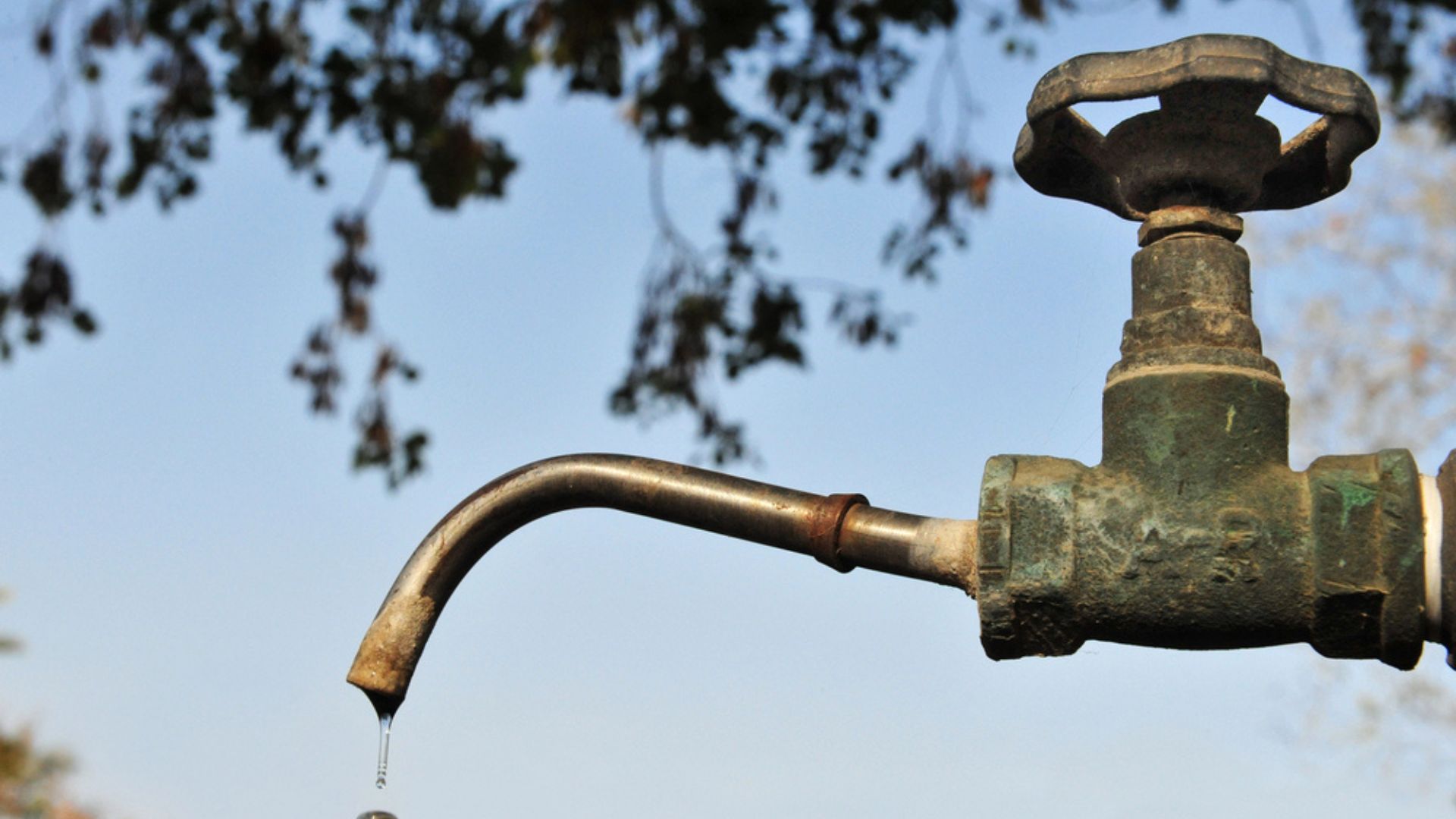 На Донеччині дві тисячі людей залишилися без світла і води через обстріли — відновлення неможливе