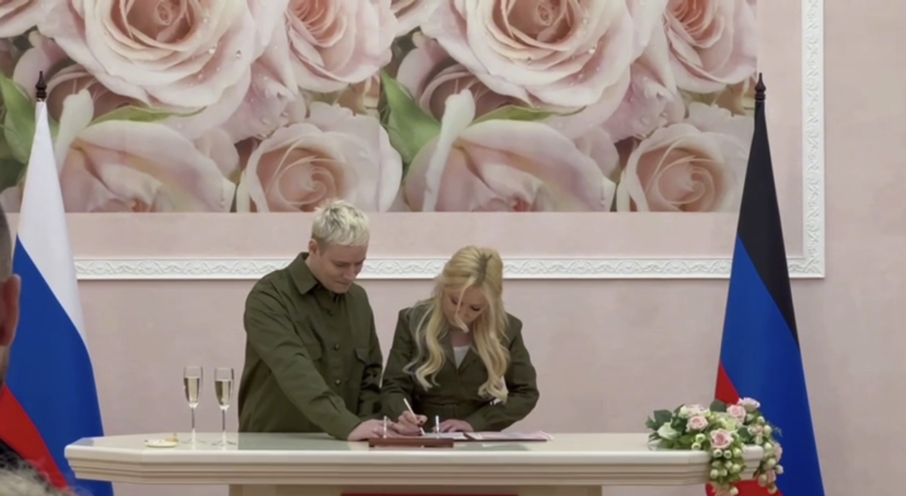 Мізуліна та SHAMAN влаштували “весілля” в окупованому Донецьку