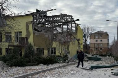 Дев’ять цивільних постраждали на Донеччині через обстріли окупантів. Які населені пункти були під вогнем