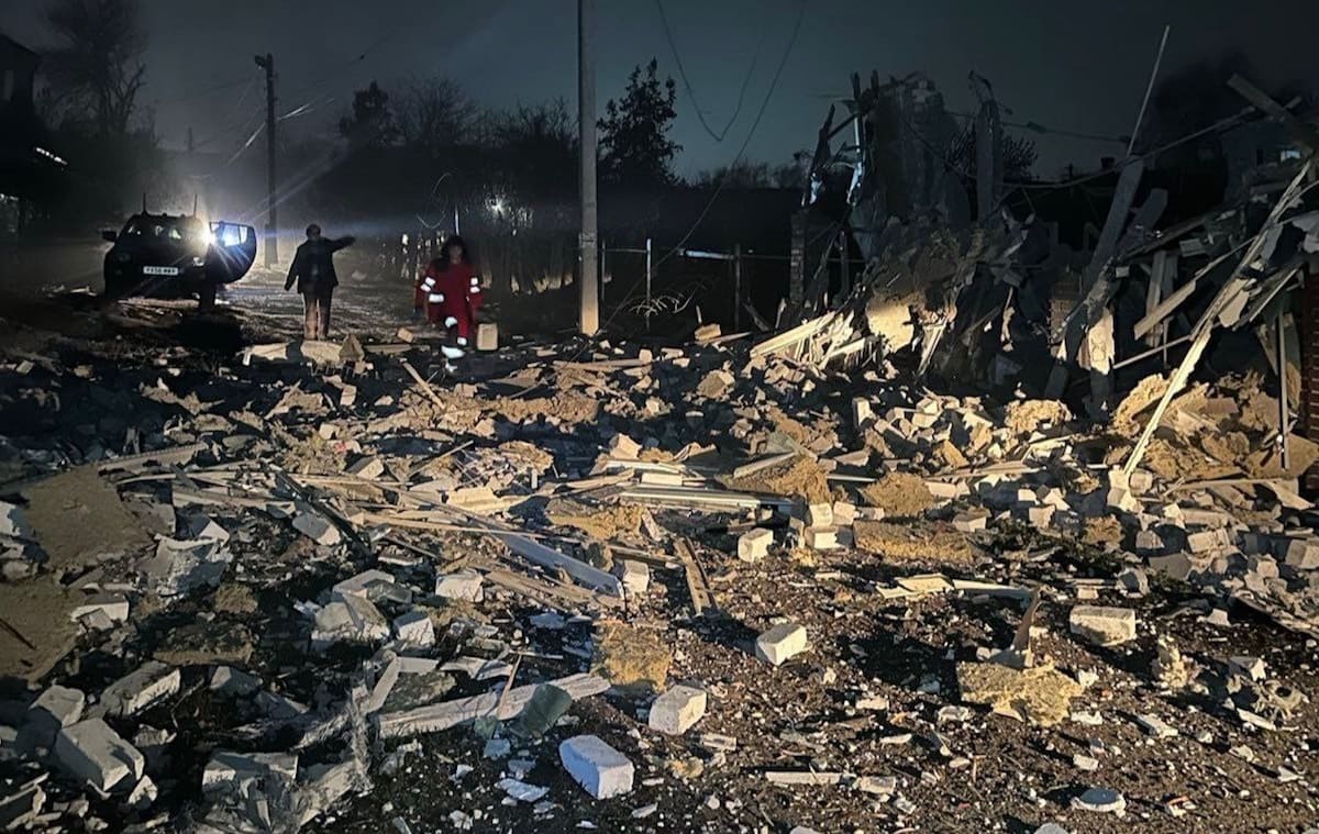 Двоє людей загинули на Донеччині через російські обстріли. Ще п’ятеро постраждали