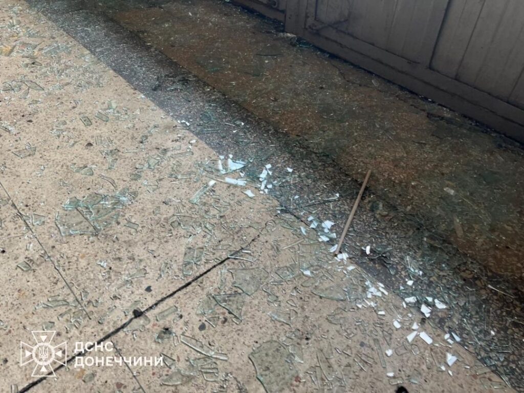 Внаслідок ударів по Слов&#8217;янську пошкоджена пожежна частина: фото