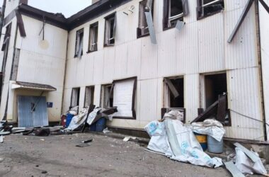 Окупанти вранці завдали три удари по Краматорську. Постраждали дві жінки, є руйнування