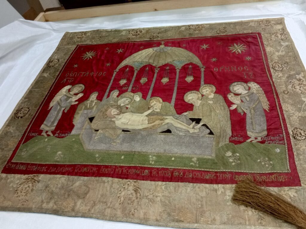 Таємниці маріупольської плащаниці: як реставрація врятувала святиню від окупантів