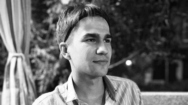 На фронті загинув фіксер Антон Бондаренко. Він допомагав французьким журналістам висвітлювати війну в Україні