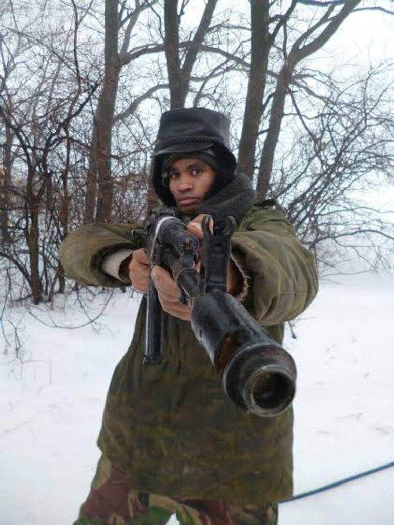 Колишній бойовик &#8220;ЛНР&#8221; Бенес Айо отримав штраф у Москві за протест проти забудови &#8220;Лосиного острова&#8221;