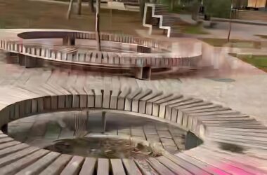 Зіпсовані лавки та споруди: місцеві показали, як виглядає зараз має парк Щорса у Луганську