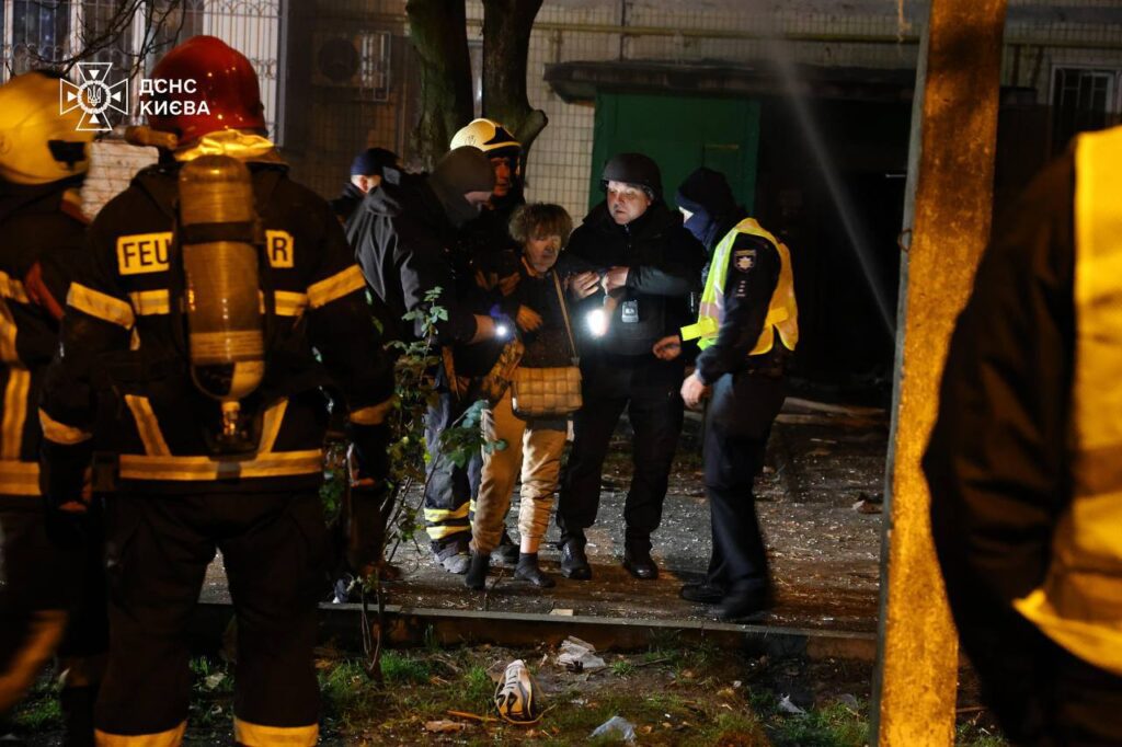 Серед загиблих — літня пара: подробиці нічної атаки на Київ