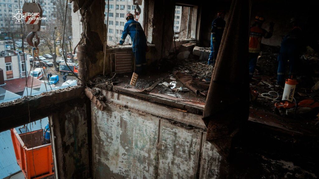 Серед загиблих — літня пара: подробиці нічної атаки на Київ