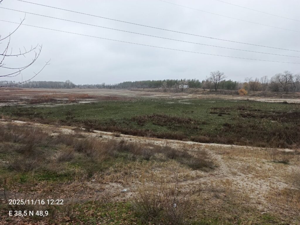 Нові фото з окупованого Сєвєродонецька показали повне зникнення озера Чисте
