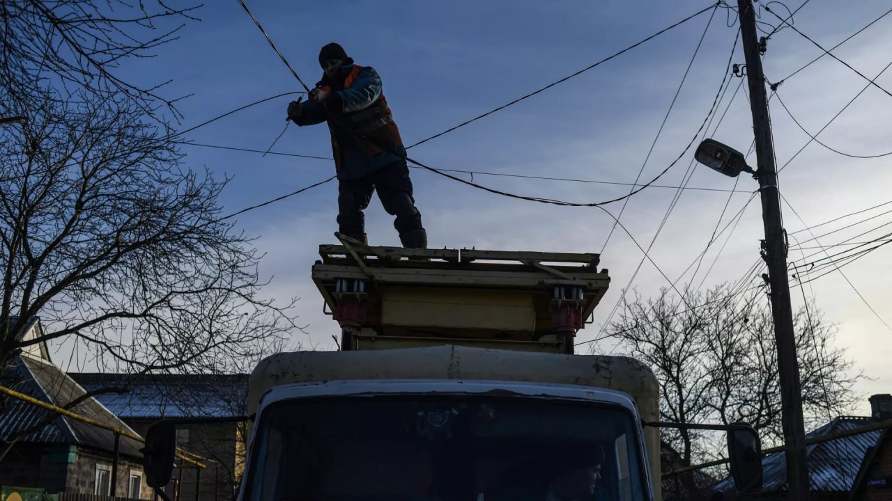 Через відсутність електроенергії на окупованій Донеччині закрилась низка шкіл та дошкільних установ