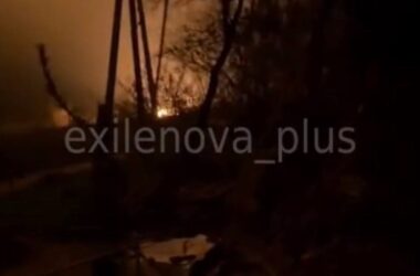 Опубліковане відео вибухів на окупованій Луганщині: чутно детонацію, у будинках зникло світло