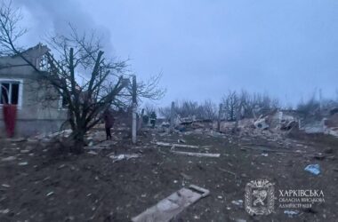 Російські війська завдали авіаудару по Шестаковому на Харківщині, внаслідок чого є загиблий та поранені: фото