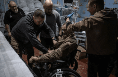 На Донеччині пораненого бійця врятували роботизованим комплексом після трьох днів під обстрілами